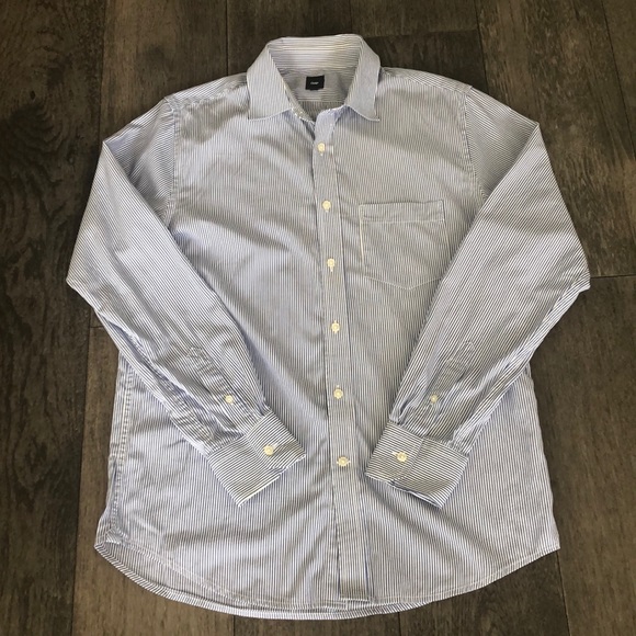 GAP Other - Gap men’s buttons down shirt
